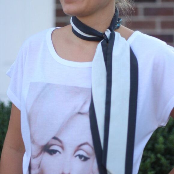 Teal Ornament White Line Reversible Skinny Scarf - Picture 3 of 7